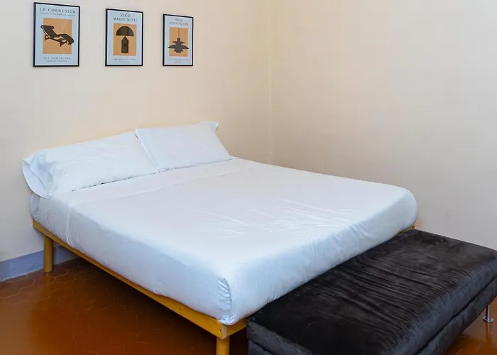 Elegant Apartment Near Piazza Della Signoria